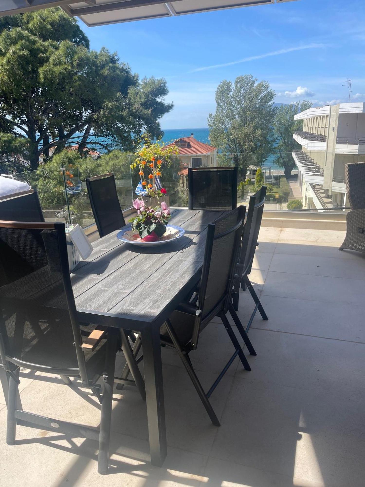 Sea View Apartment Патри Екстер'єр фото